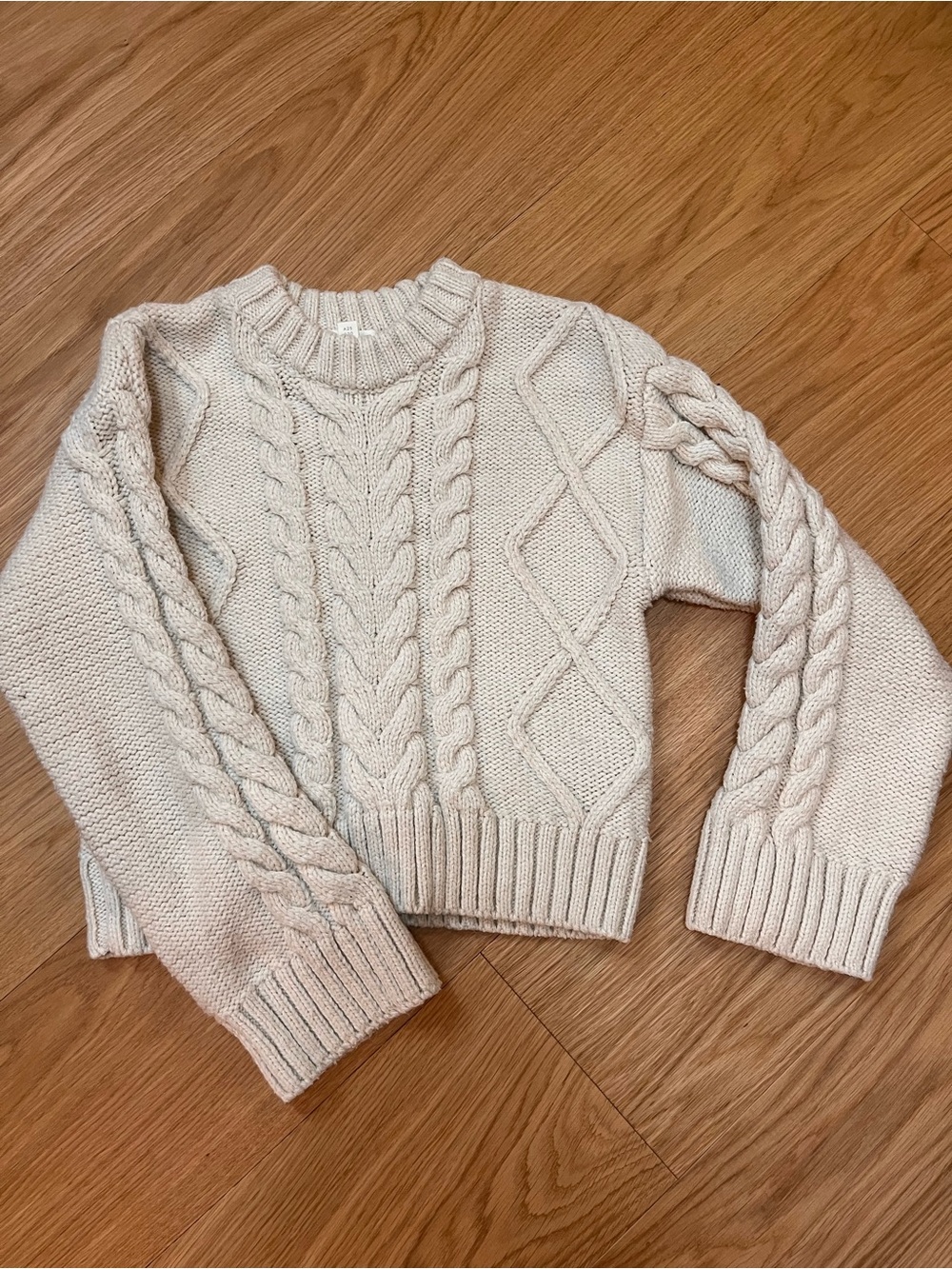 H&M Cable-Knit Sweater Crewneck Cream